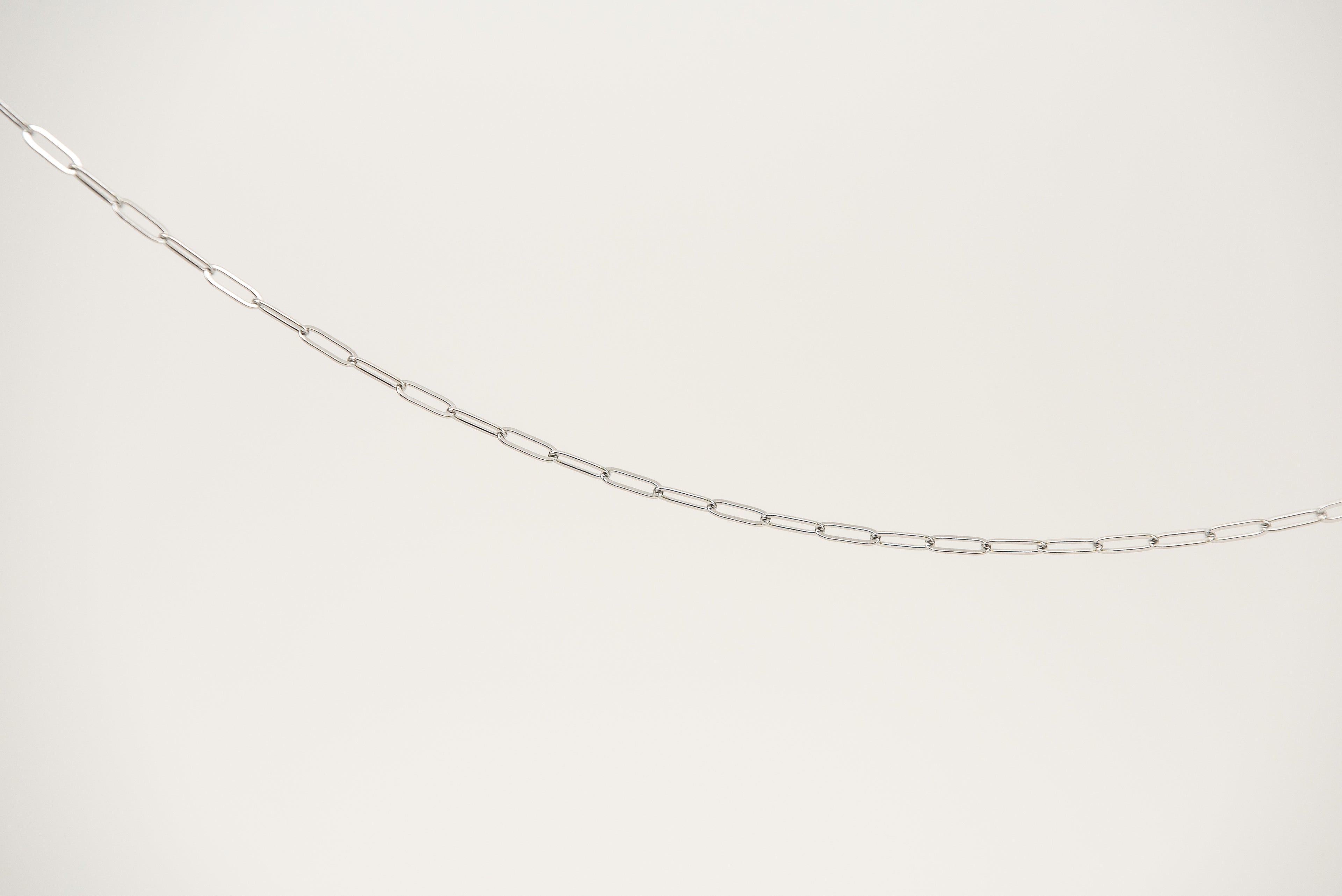 Women’s Paper Clip Chain Necklace – Silver