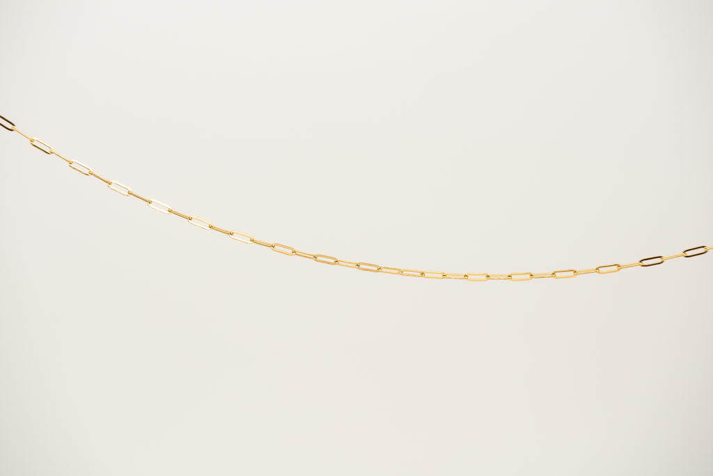 Gold Paper Clip Chain (Women)