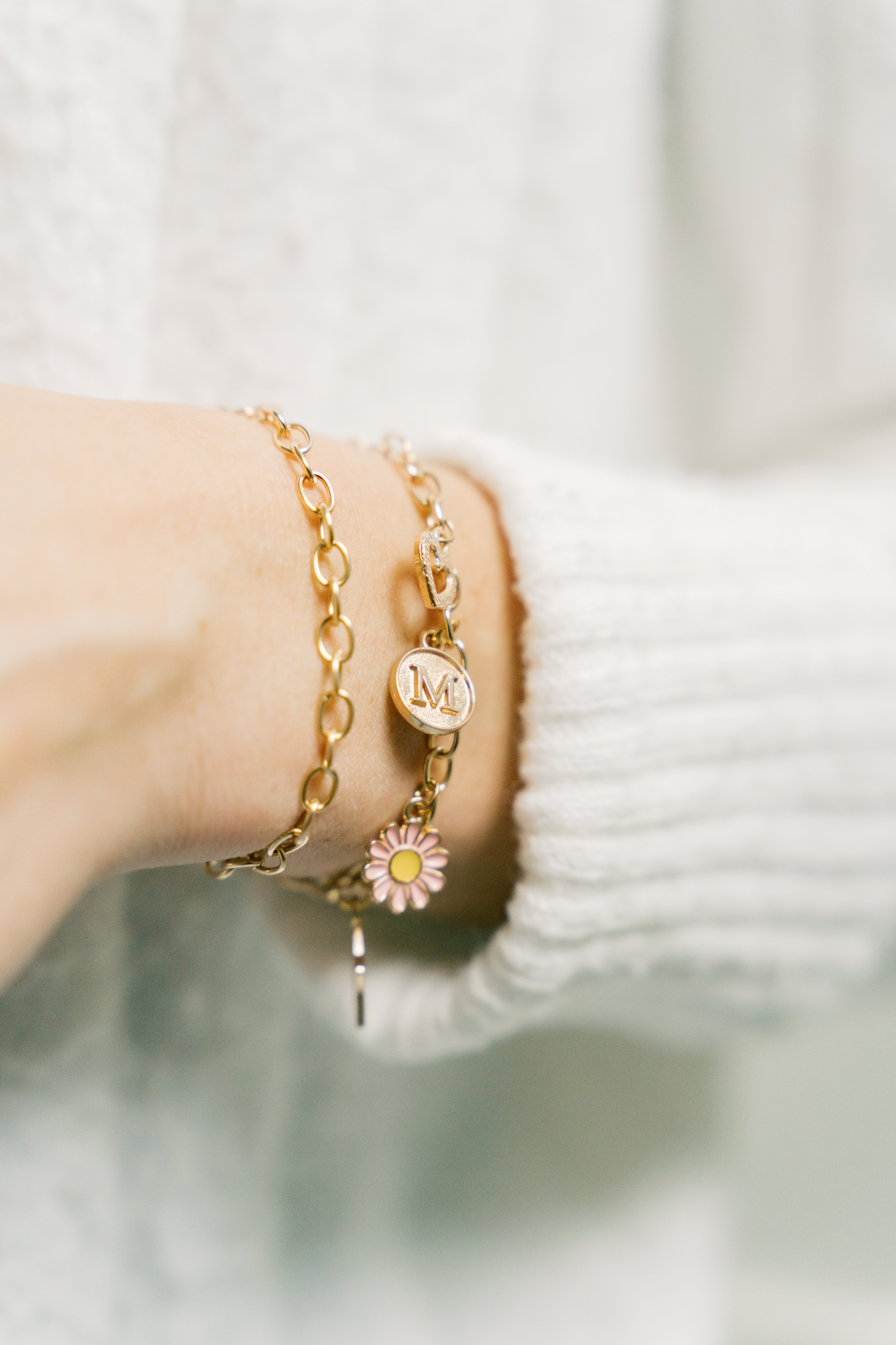 Gold Paper Clip Chain (Women)